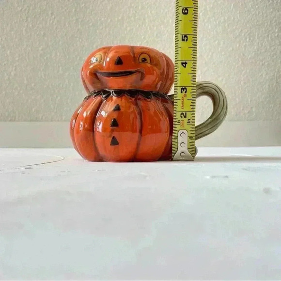 Johanna Parker Transpac Smiling Halloween Pumpkin Mug Halloween Decorations - Picture 8 of 9